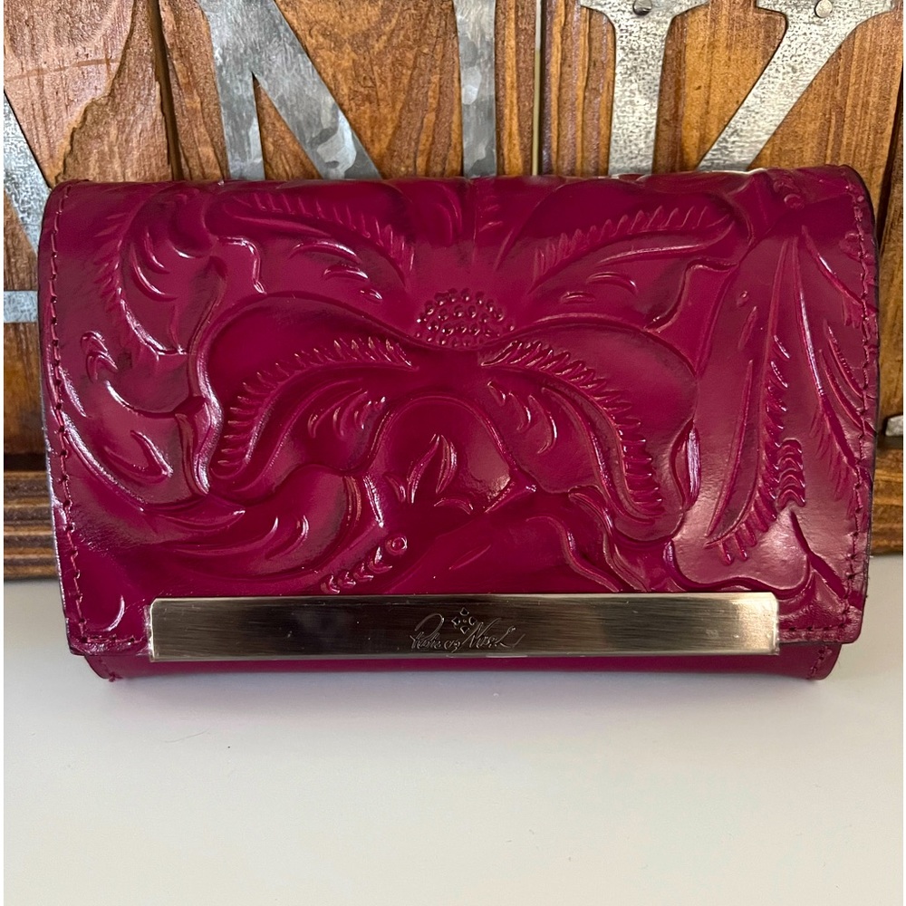 PATRICIA NASH WALLET NEW
